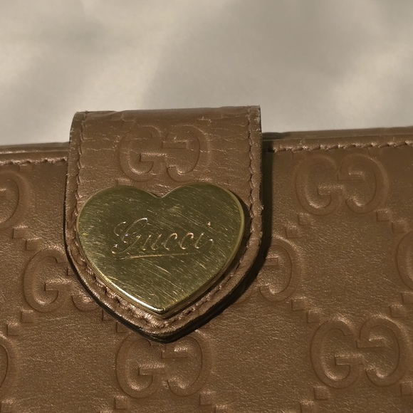 EUC Gucci Golden Guccissima Trifold Wallet in Box - Picture 7 of 11